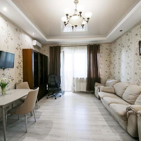 Апартаменти 2-Кімнатні В Новобудові М. Дружби Народів Kiev Dış mekan fotoğraf